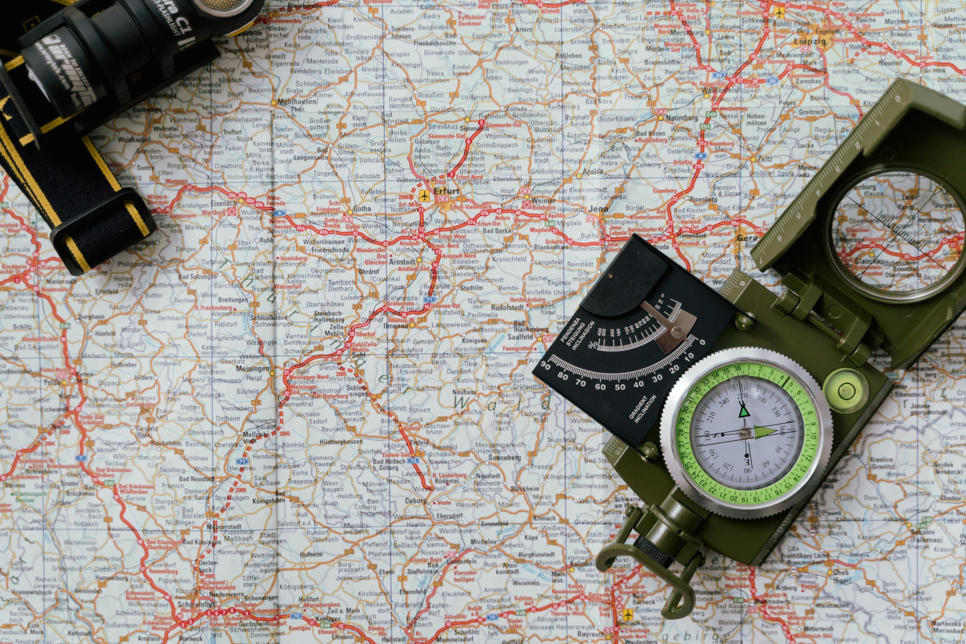 How To Travel With Paper Map