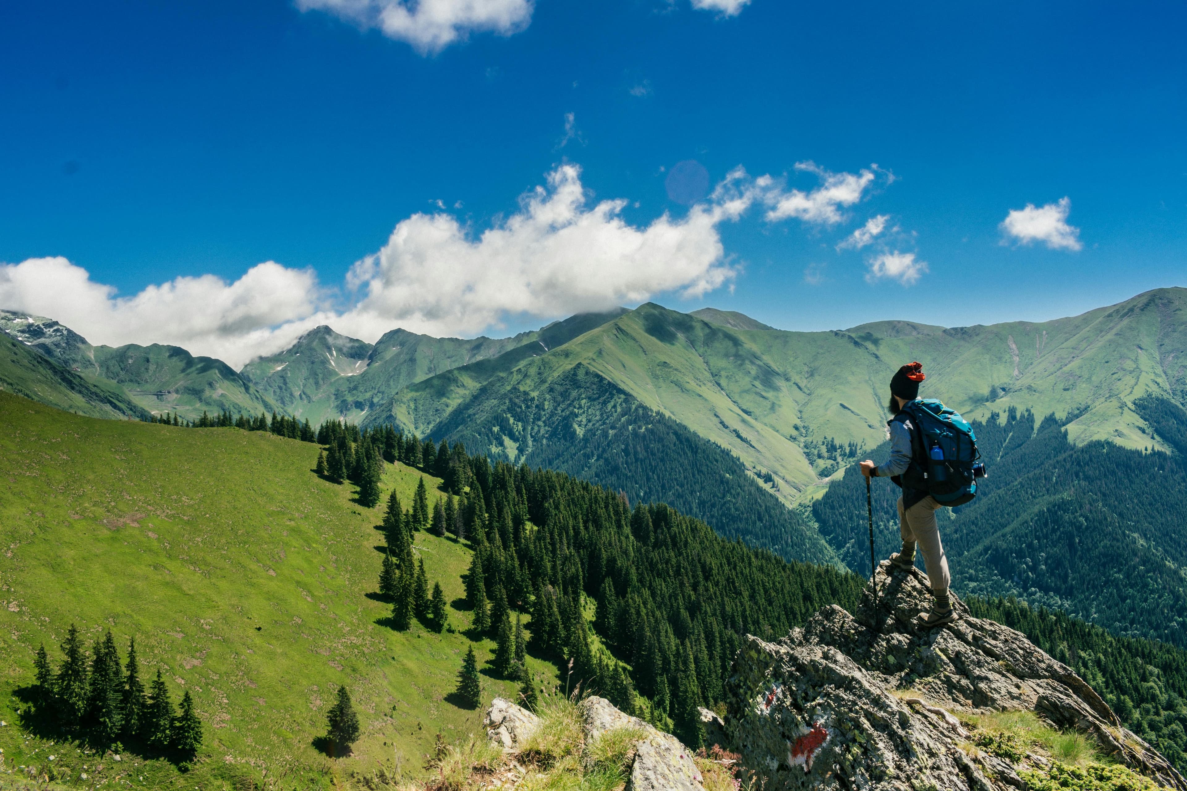 5 Must-Have Travel Essentials You Should Never Forget